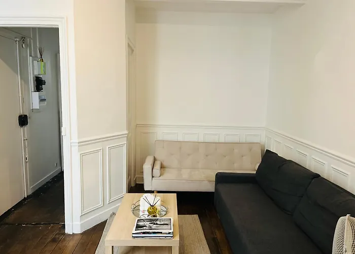 Privatunterkunft In Montmartre, Paris, Near Sacre-coeur Read Host Profile For *